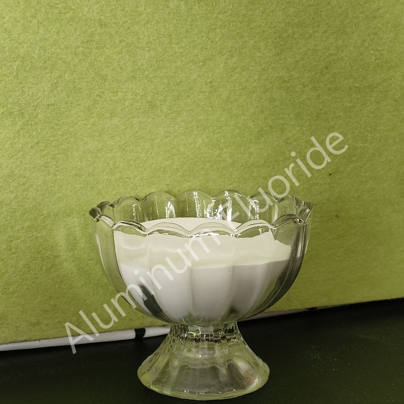 Produkty chemiczne Biały piasek Alf3 Fluorek aluminium do materiału absorbującego wstrząsy
