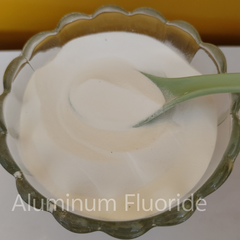 Produkty chemiczne 99% Fluoru Aluminiowego AlF3 dla Produktu Chemicznego Elektrolizy Aluminiowej