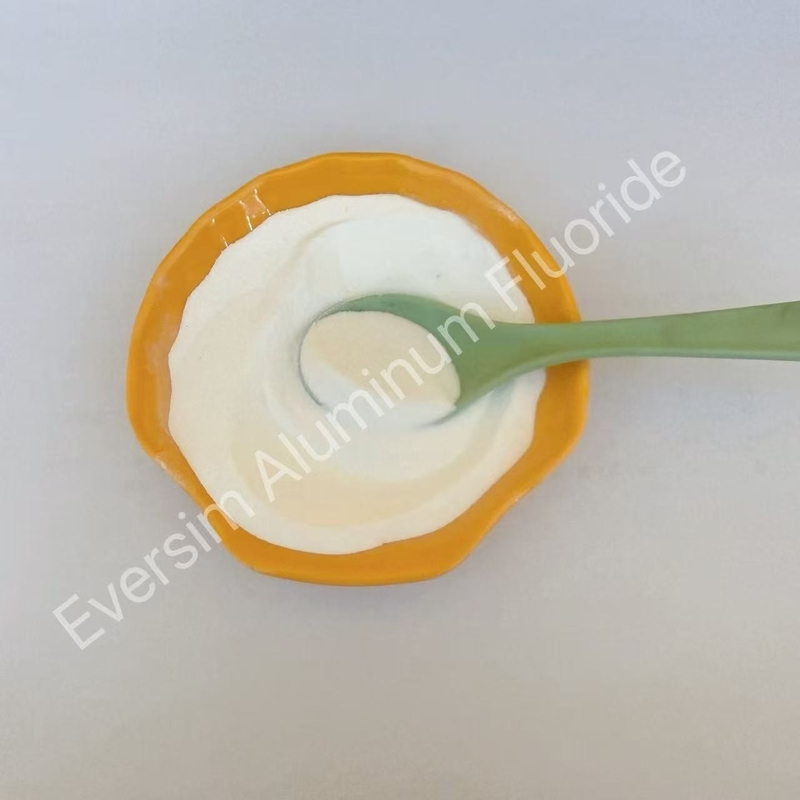 Najlepszy chemiczny surowy biały proszek AlF3 Fluorek aluminium do fluxu podczas spawania