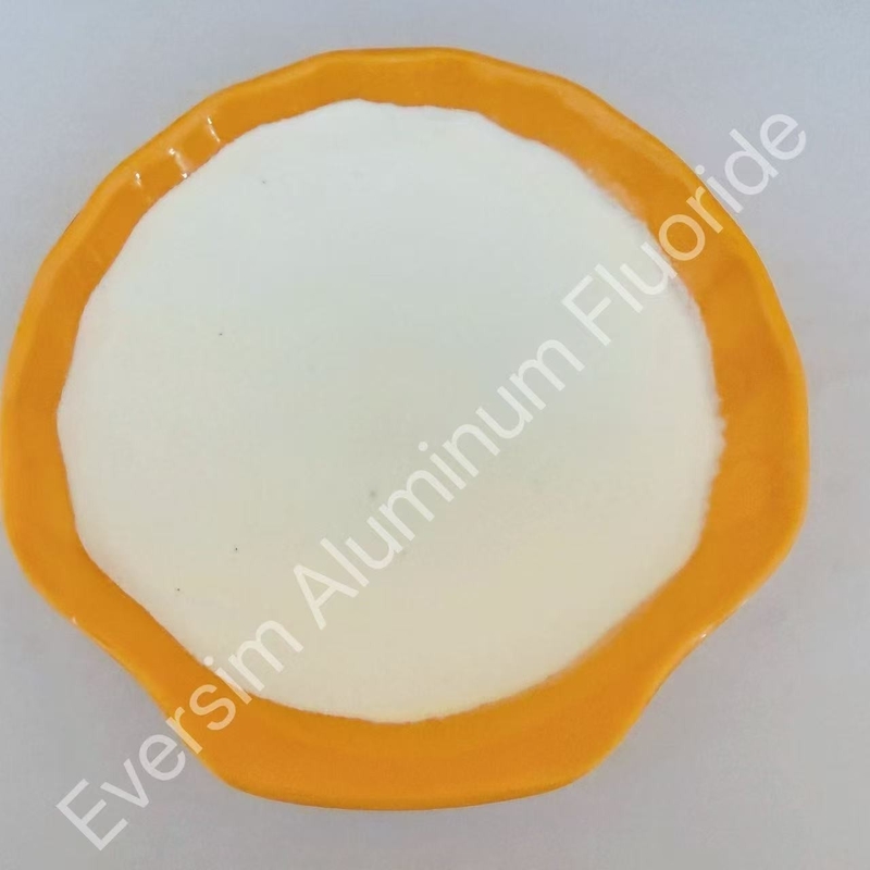 Najlepszy chemiczny surowy biały proszek AlF3 Fluorek aluminium do fluxu podczas spawania