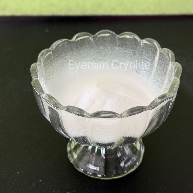 Najwyższej jakości produkt chemiczny Biały piasek CH-1/CM-1 Syntetyczny kriolit Na3AlF6 dla przemysłu ceramicznego