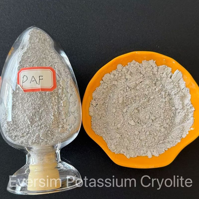 Produkty chemiczne o wysokiej czystości Białka niebieskie proszek Na3AlF6 Kryolit syntetyczny 99,9% do bicia szlamów
