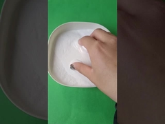 Fluorek aluminium z białego piasku